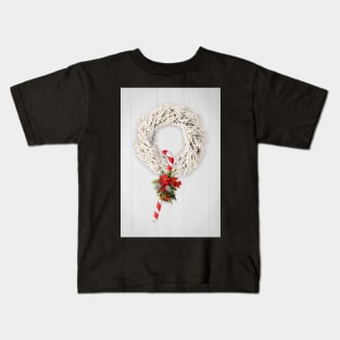 Christmas wreath and cane Kids T-Shirt